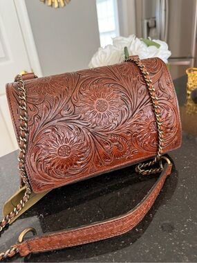 Vilenca Tooled Floral Shoulder Bag in Brown New Hand made